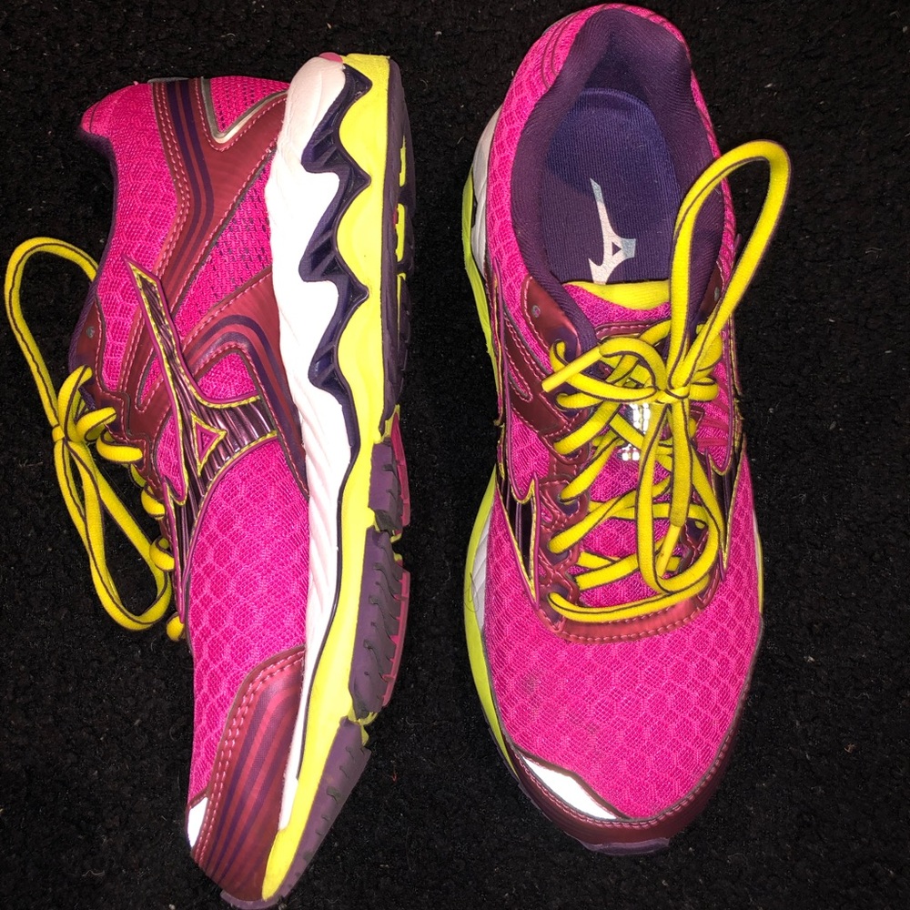 Mizuno Running Shoes